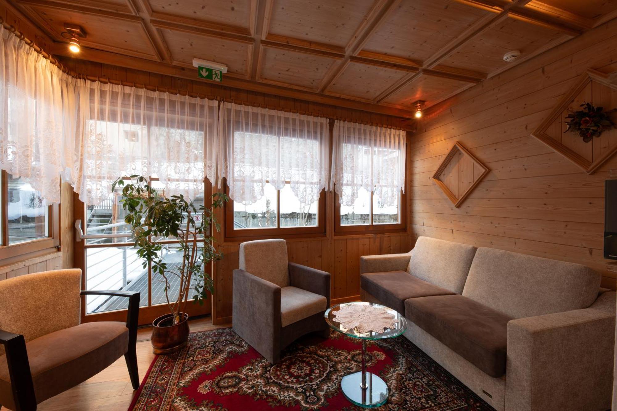 Hotel Mondschein Sexten